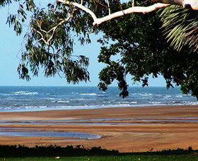 Beachfront Hotel - Accommodation Sunshine Coast 0