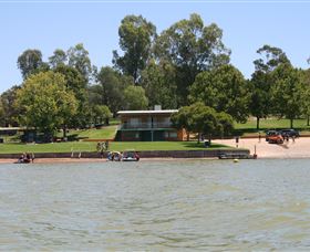 Griffith Boat Club - Accommodation Sunshine Coast 1