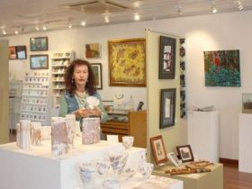 Kuranda Arts Cooperative Gallery - Accommodation Sunshine Coast 1