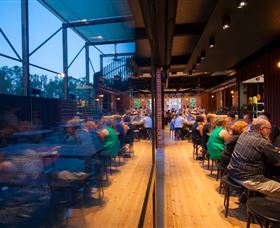 American Hotel - Accommodation Sunshine Coast 3