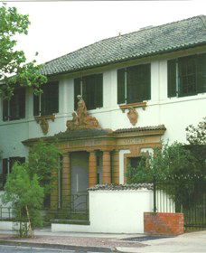Two-Foot Heritage Walk - Accommodation Sunshine Coast 0