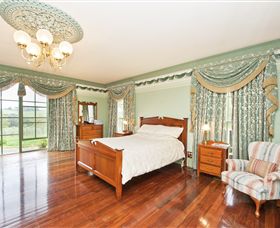 Barcaldine House - Accommodation Sunshine Coast 5