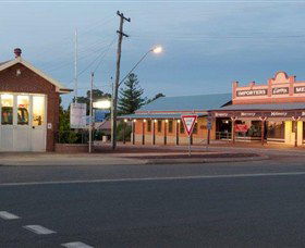 Up-To-Date Store Cultural And Learning Precinct - Accommodation Sunshine Coast 4