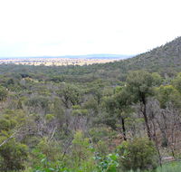 Ben Hall's Cave walking track - Accommodation Sunshine Coast