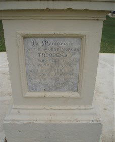The Coronation Lamp Memorial - Accommodation Sunshine Coast 2