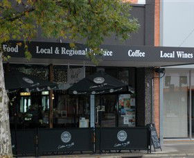 Rustik Cafe' Wine Bar - Accommodation Sunshine Coast 0