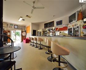 The Farmers Inn At Burrumbuttock - Accommodation Sunshine Coast 2