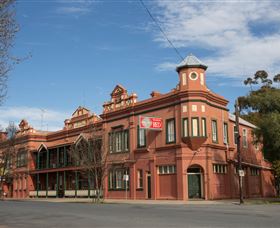 Culcairn Hotel - Accommodation Sunshine Coast 0