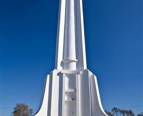 Monument Hill - Accommodation Sunshine Coast 2