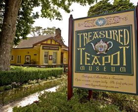Bygone Beautys Treasured Teapot Museum And Tearooms - Accommodation Sunshine Coast 3