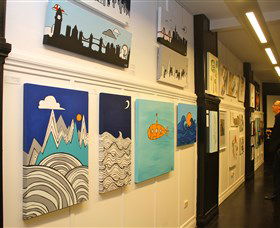 Bondi Art Lounge - Accommodation Sunshine Coast 2