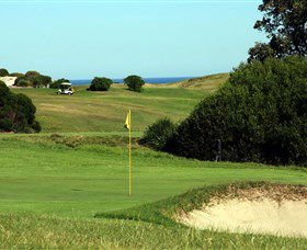 Bondi Golf Club - Accommodation Sunshine Coast 1
