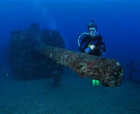 HMAS Brisbane Dive Site - Accommodation Sunshine Coast 1