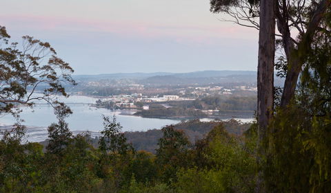 Holmes Lookout - Accommodation Sunshine Coast 0