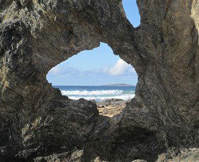 Glasshouse Rocks And Pillow Lava - Accommodation Sunshine Coast 0