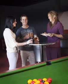 Club300 Bowling And Bar - Accommodation Sunshine Coast 5
