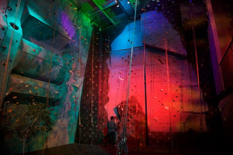 Centre Of Gravity - Accommodation Sunshine Coast 4