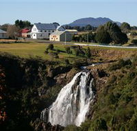 Waratah Falls - Accommodation Sunshine Coast
