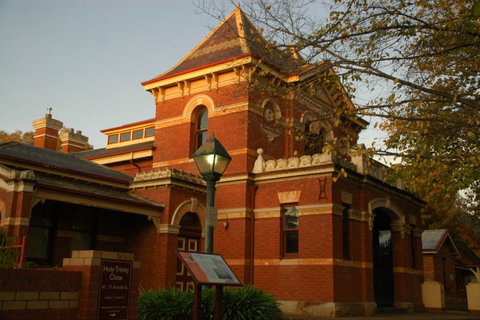 Visit Benalla Tours - Accommodation Sunshine Coast 2