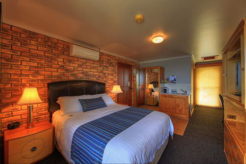 Stanley Village - Accommodation Sunshine Coast 0