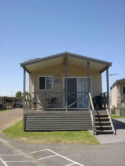 Belmont Pines Lakeside Holiday Park - Accommodation Sunshine Coast 6