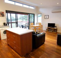 Karrak Reach Forest Retreat - Accommodation Sunshine Coast