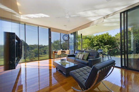 Glass On Glasshouse - Accommodation Sunshine Coast 4