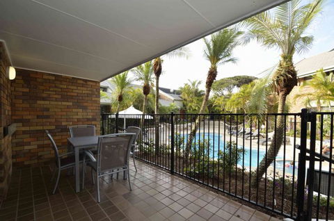 Glen Eden Beach Resort - Accommodation Sunshine Coast 1
