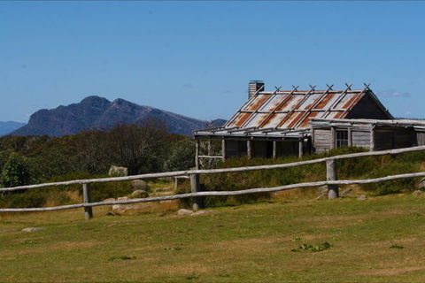 Australis 4WD Adventures - Accommodation Sunshine Coast 3