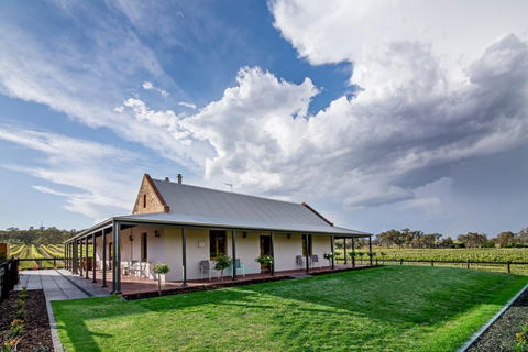 Brockenchack Vineyard - Accommodation Sunshine Coast 0