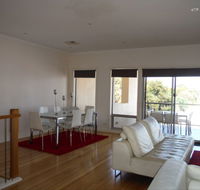 Avalon A - Accommodation Sunshine Coast