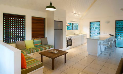 The Retreat Beach Houses - Accommodation Sunshine Coast 2
