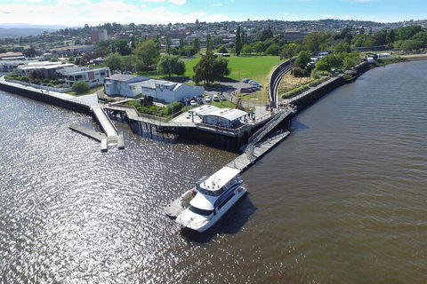 Batman Bridge 4 Hour Luncheon Cruise Including Sailing Into The Cataract Gorge - Accommodation Sunshine Coast 8