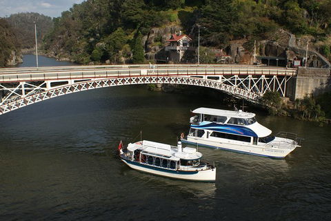 Batman Bridge 4 Hour Luncheon Cruise Including Sailing Into The Cataract Gorge - Accommodation Sunshine Coast 2