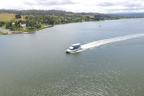 Batman Bridge 4 Hour Luncheon Cruise Including Sailing Into The Cataract Gorge - Accommodation Sunshine Coast 6