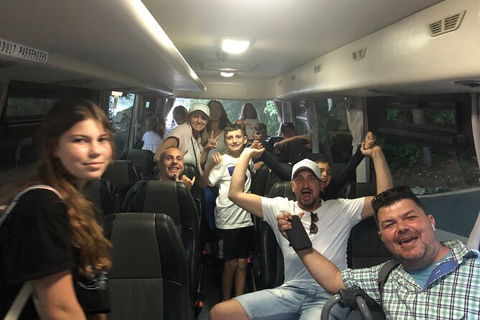 Shuttle From Proserpine Airport To Airlie Beach - Accommodation Sunshine Coast 3