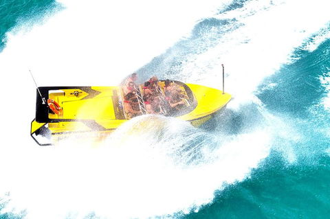 Airlie Beach Jet Boat Thrill Ride - Accommodation Sunshine Coast 9
