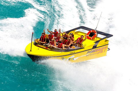 Airlie Beach Jet Boat Thrill Ride - Accommodation Sunshine Coast 11