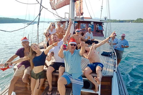 Shaolin Sunset Sailing Aboard Authentic Chinese Junk Boat - Accommodation Sunshine Coast 12