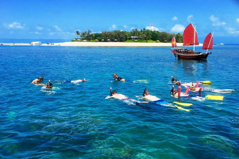 Low Island Snorkelling Private Charter Aboard Authentic Chinese Junk Boat - Accommodation Sunshine Coast 0