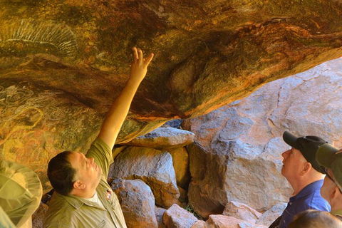 Uluru Small Group Tour Including Sunset - Accommodation Sunshine Coast 9