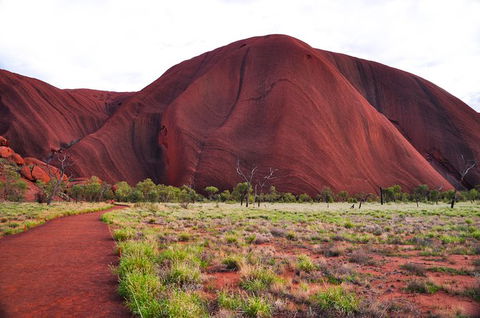 Ayers Rock Combo: Uluru Base And Sunset Plus Uluru Sunrise And Kata Tjuta With An Optional BBQ Dinner Or Kings Canyon Day Trip - Accommodation Sunshine Coast 5