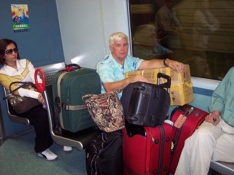 Airport Shuttle Transfer From Sydney City To Sydney Airport - Accommodation Sunshine Coast 3