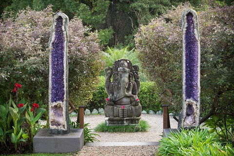 Byron Bay And Beyond Tour Including Cape Bryon Lighthouse Crystal Castle And Bangalow - Accommodation Sunshine Coast 2