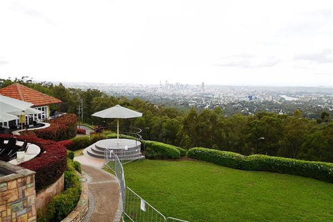 Personal, Private Chauffeur Driven Guided Tours - Accommodation Sunshine Coast 0