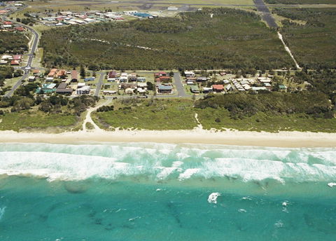 Airforce Beach - Accommodation Sunshine Coast 2
