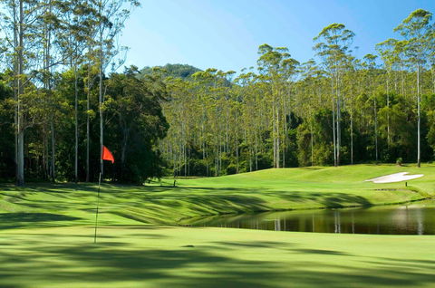 Bonville Golf Resort - Accommodation Sunshine Coast 1
