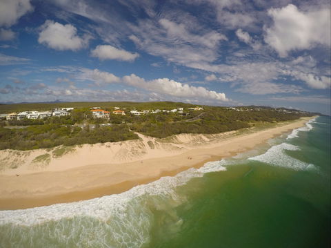 Castaways Beach - Accommodation Sunshine Coast 1