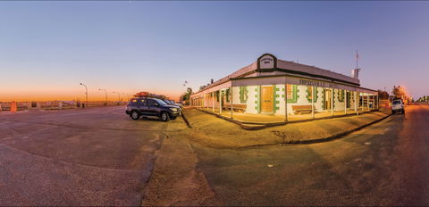 Far West Adventure Drive - Accommodation Sunshine Coast 0