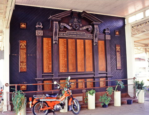 Toowoomba Railway Station, Memorial Honour Board - Accommodation Sunshine Coast 0